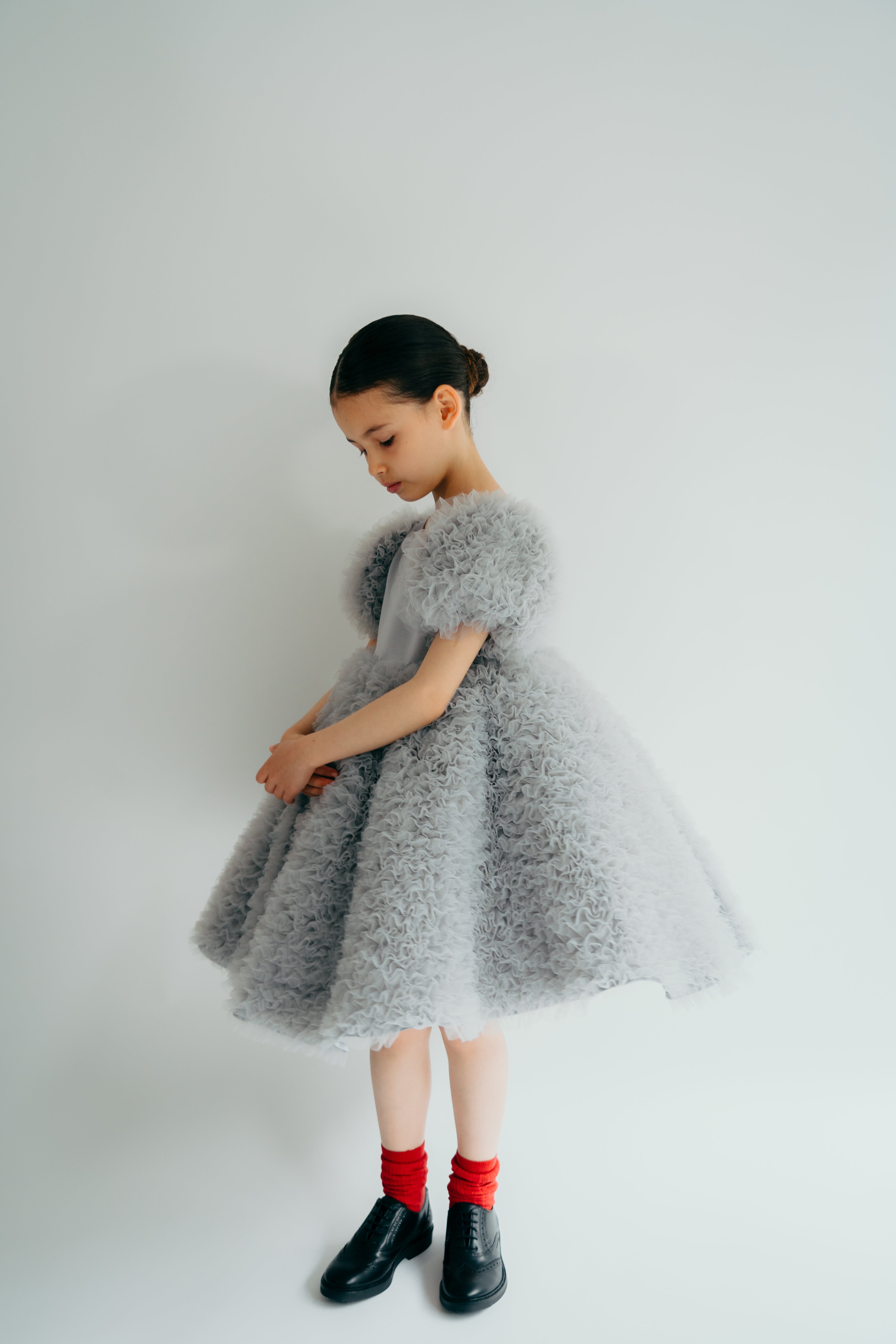 Puffy frilly Sophia dress in grey